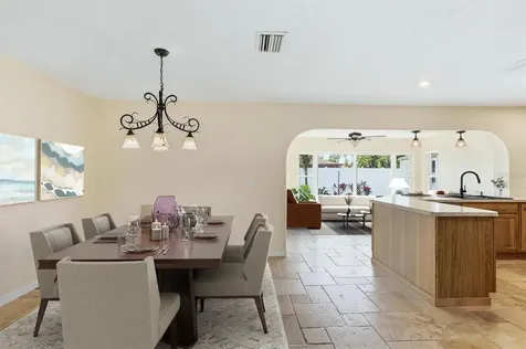 6007 9th Avenue W Bradenton FL 34209
