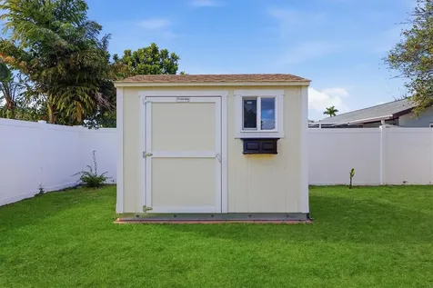 6007 9th Avenue W Bradenton FL 34209