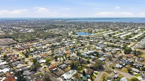 6007 9th Avenue W Bradenton FL 34209