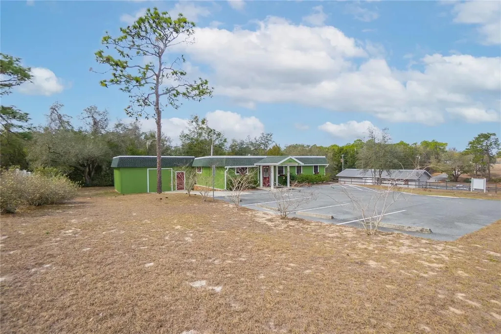 11840 N Angus Hills Terrace Dunnellon FL 34433