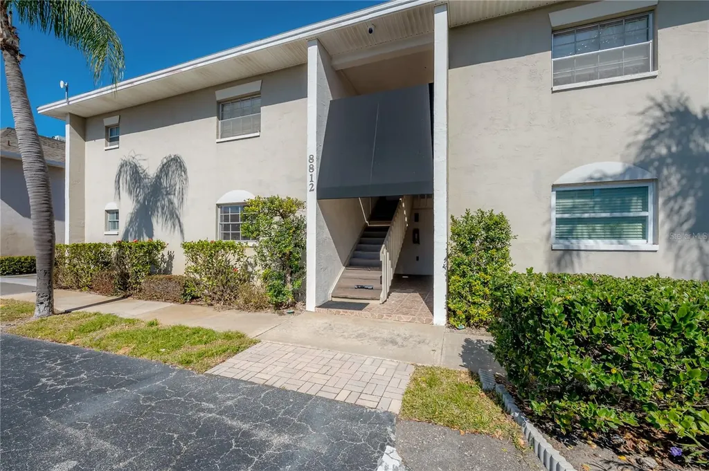 8812 Bay Pointe Drive Tampa FL 33615