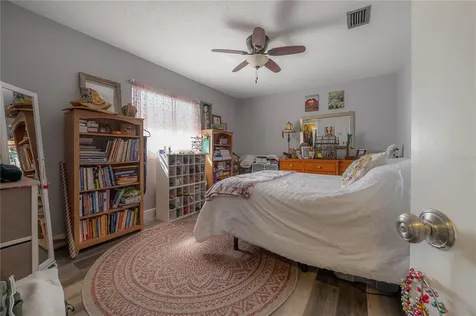 8812 Bay Pointe Drive Tampa FL 33615