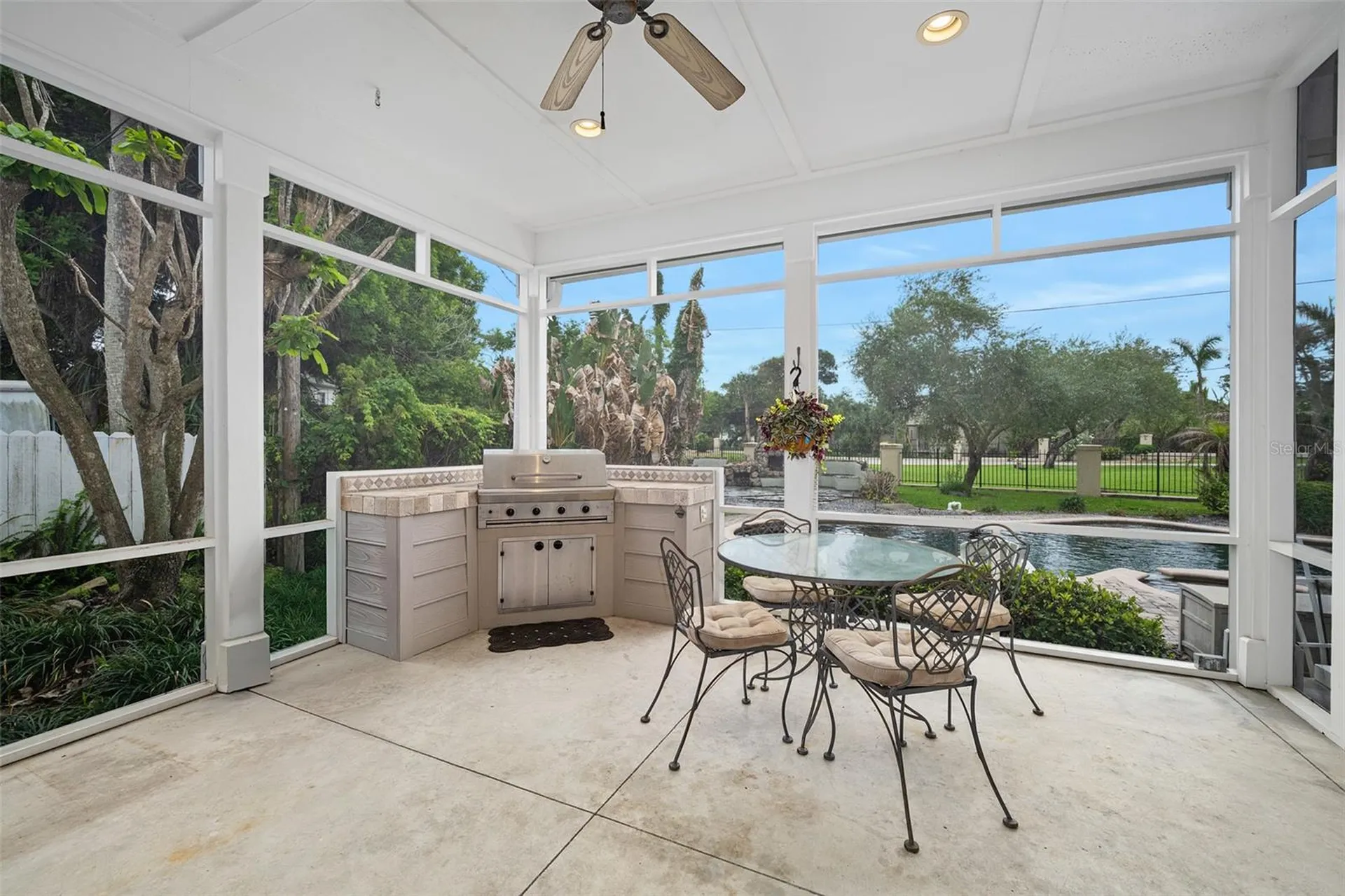 2 Hickory Lane Daytona Beach FL 32118