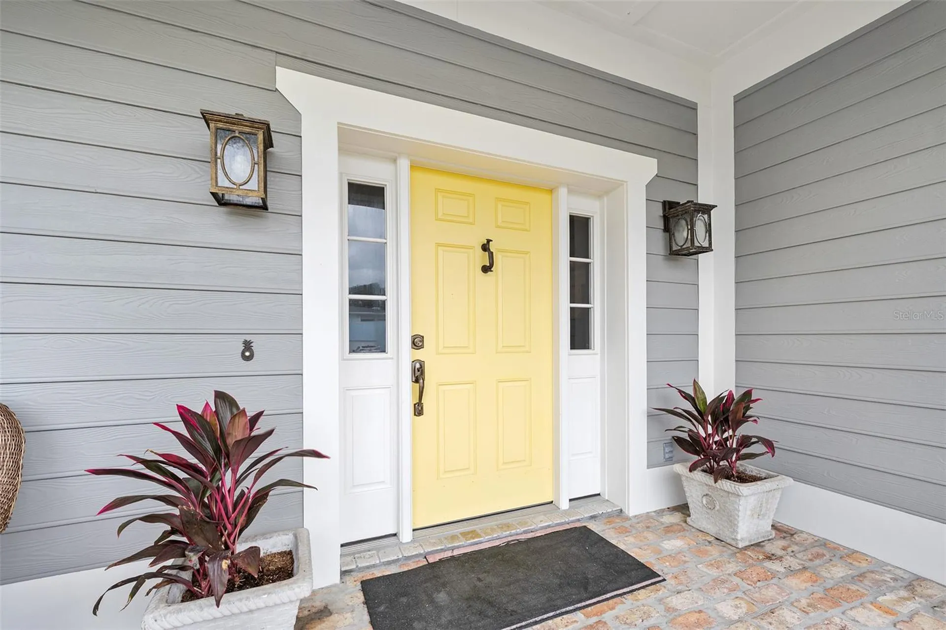 2 Hickory Lane Daytona Beach FL 32118