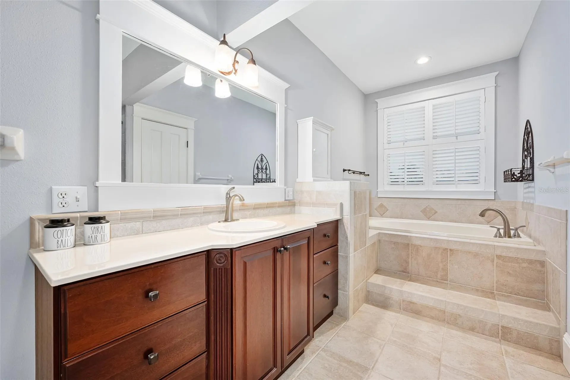 2 Hickory Lane Daytona Beach FL 32118