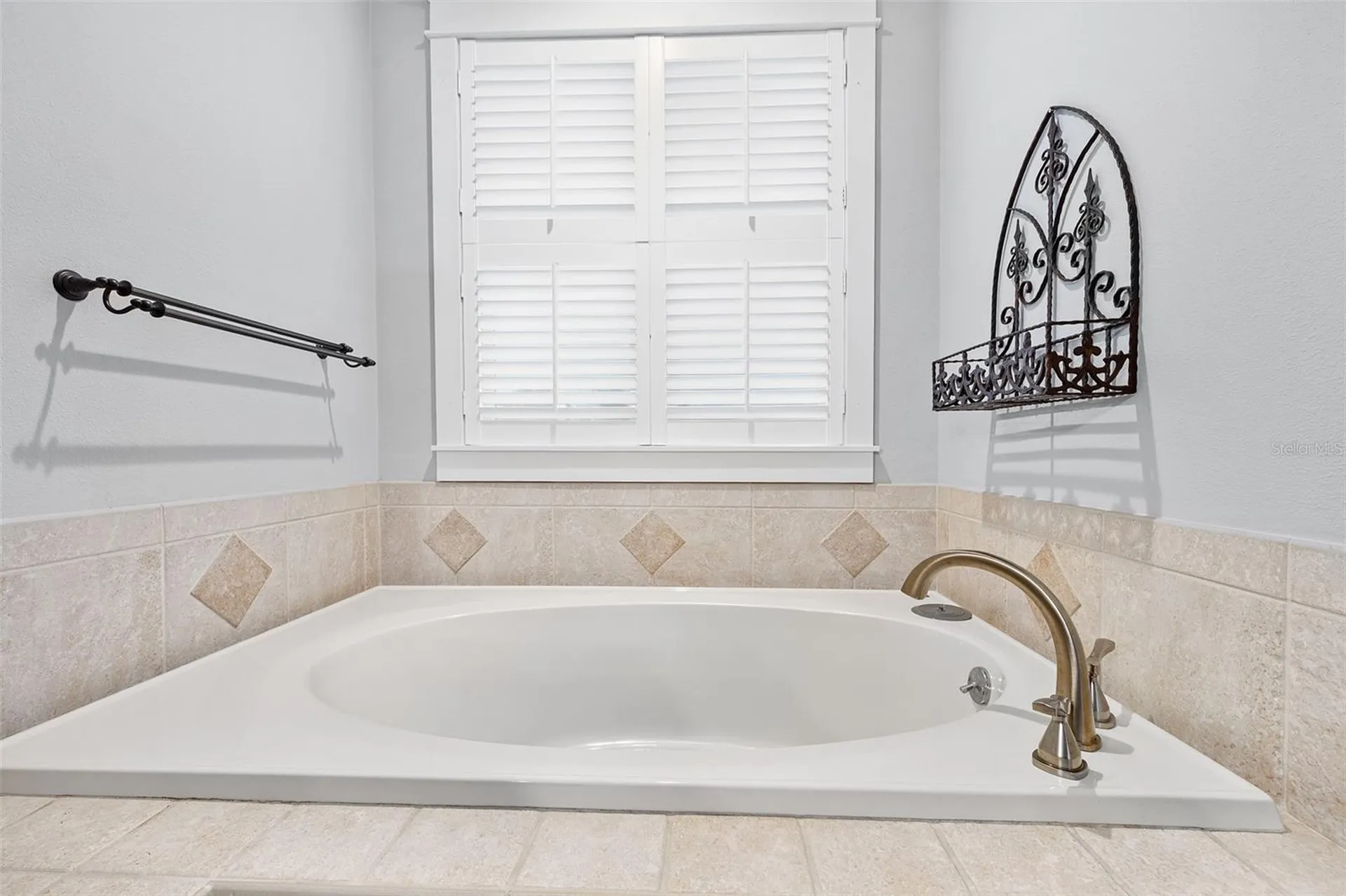 2 Hickory Lane Daytona Beach FL 32118