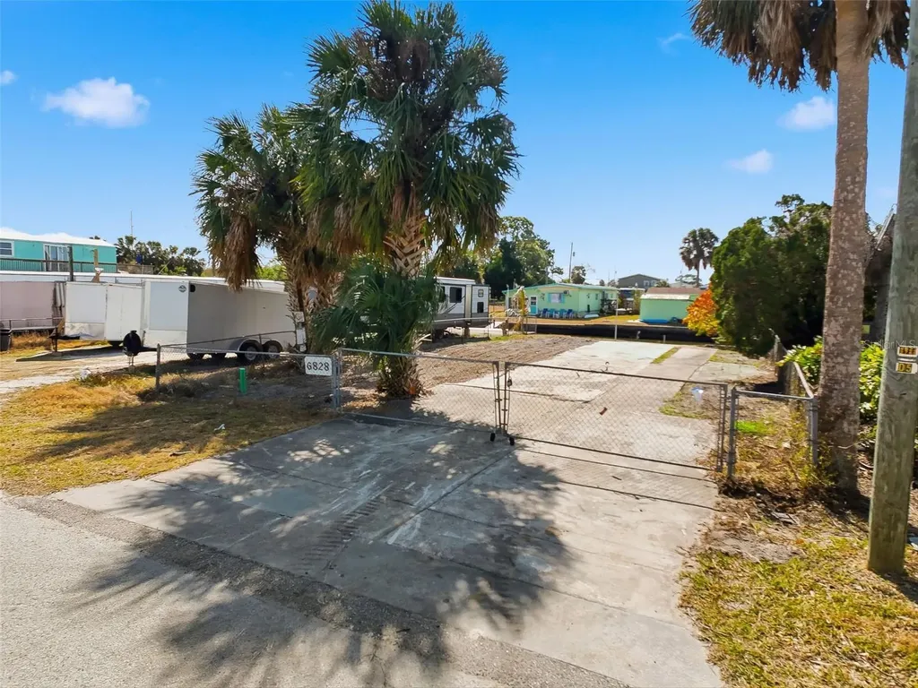 6828 Flicker Lane Hudson FL 34667
