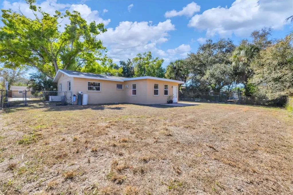 5135 Brookmeade Drive Sarasota FL 34232