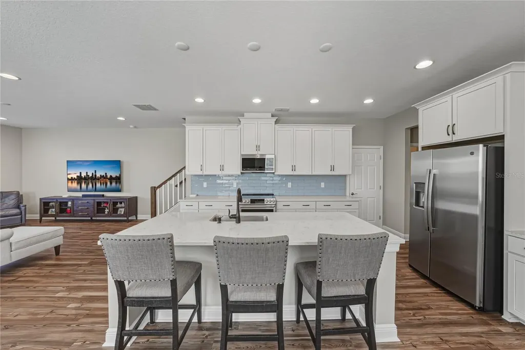 2527 Stapleford Place Wesley Chapel FL 33543