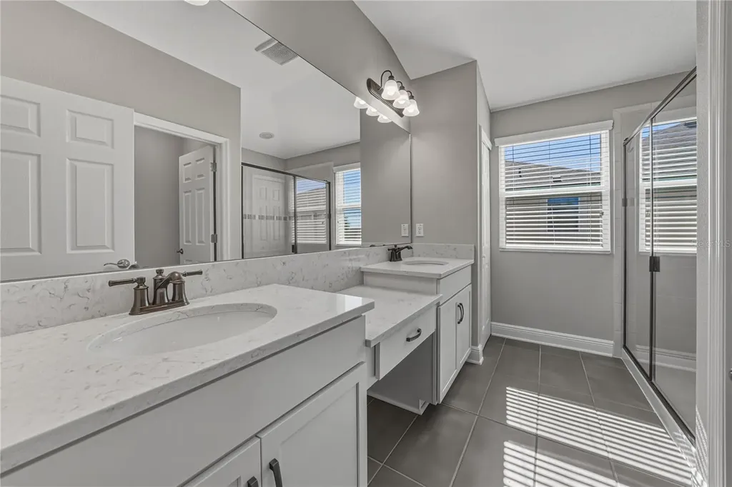 2527 Stapleford Place Wesley Chapel FL 33543