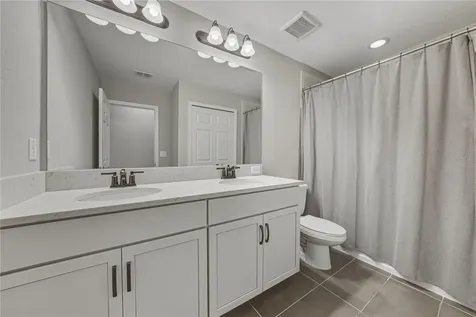 2527 Stapleford Place Wesley Chapel FL 33543