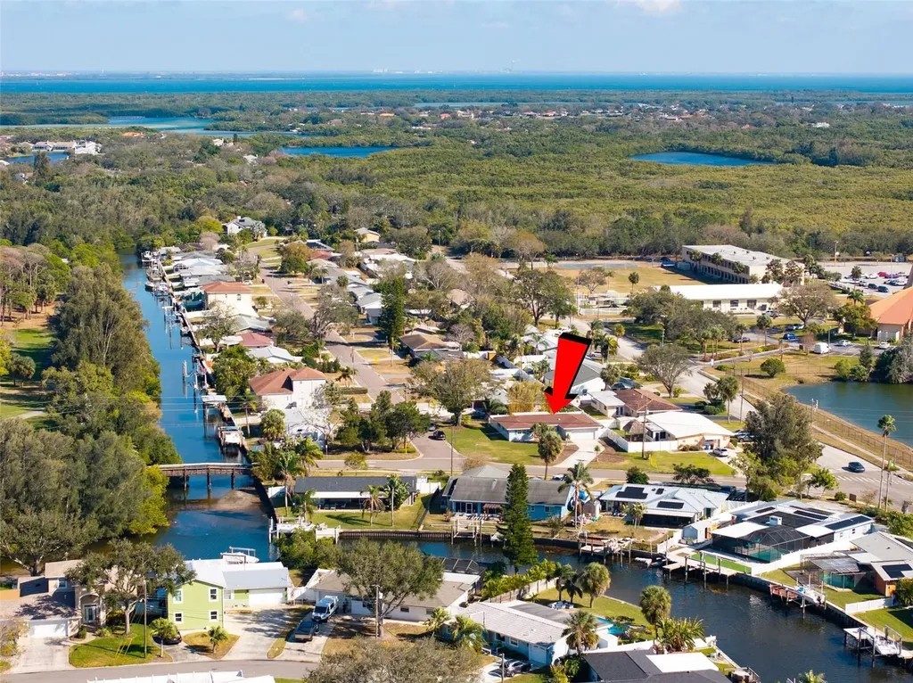 7891 1st Street NE St Petersburg FL 33702