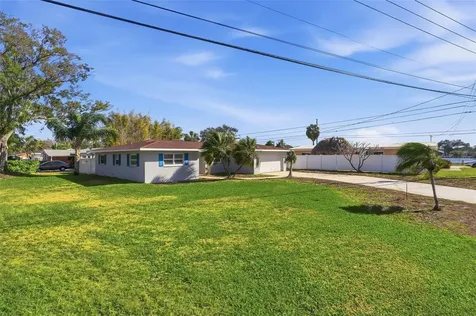 7891 1st Street NE St Petersburg FL 33702