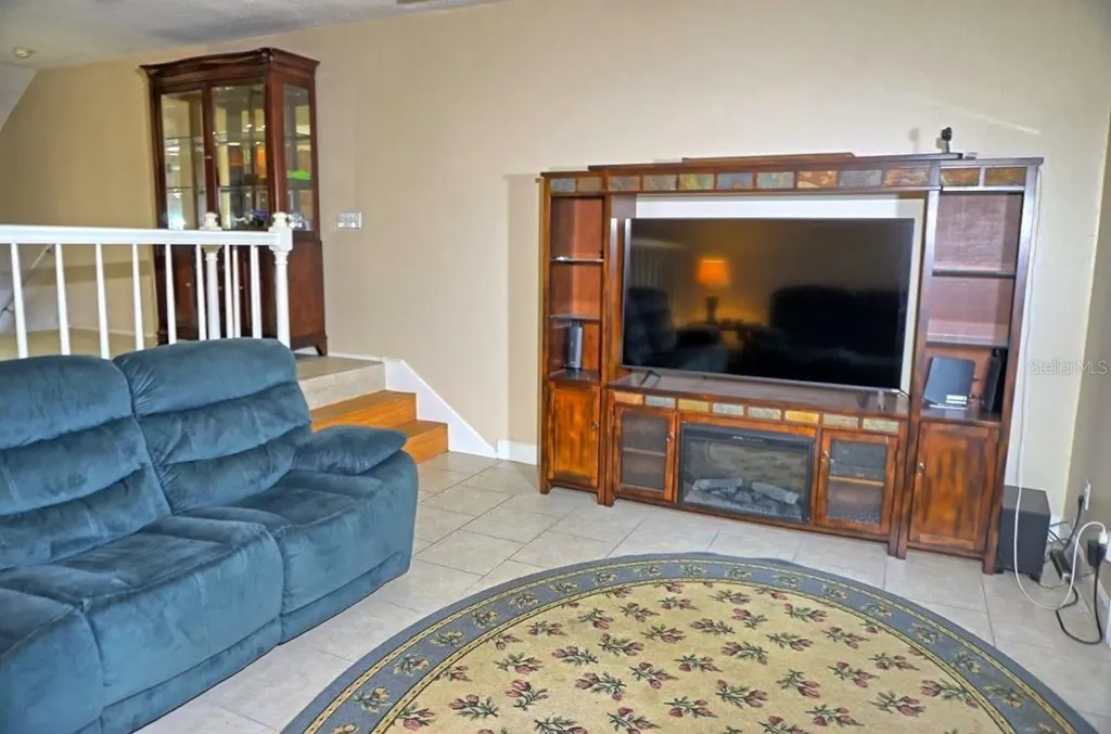 2051 Vista Del Sol Circle Lutz FL 33558
