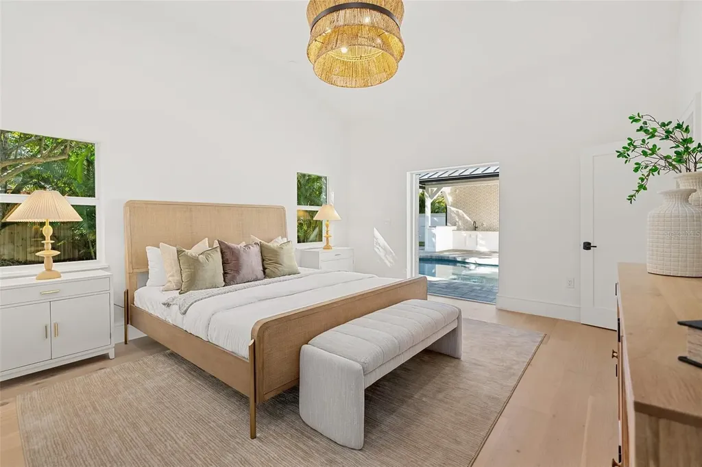 1834 Bougainvillea Street Sarasota FL 34239
