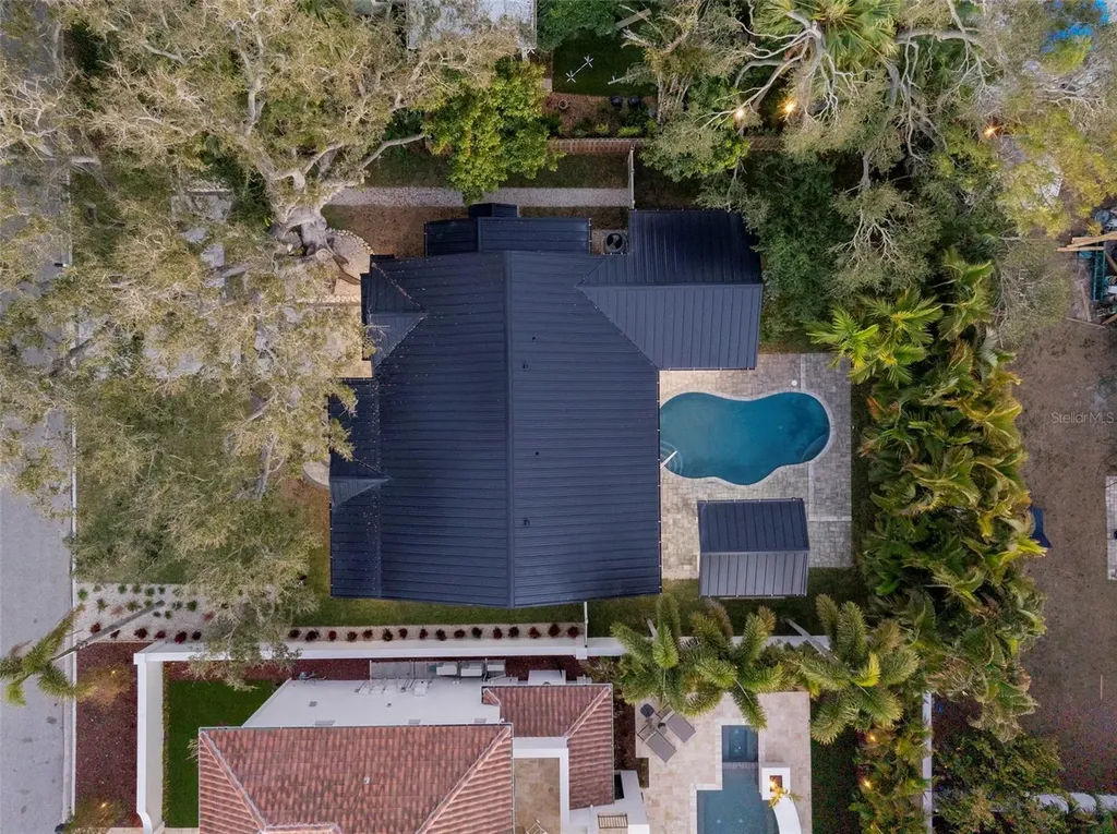 1834 Bougainvillea Street Sarasota FL 34239