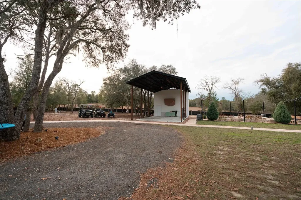 7670 NE 97th Court Bronson FL 32621