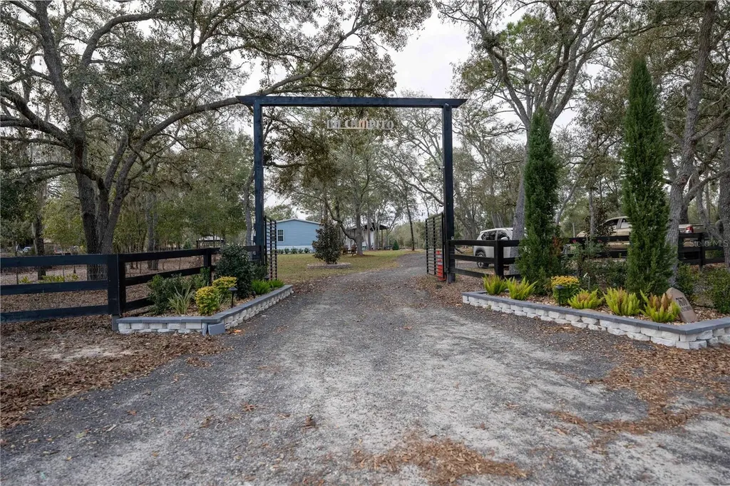 7670 NE 97th Court Bronson FL 32621