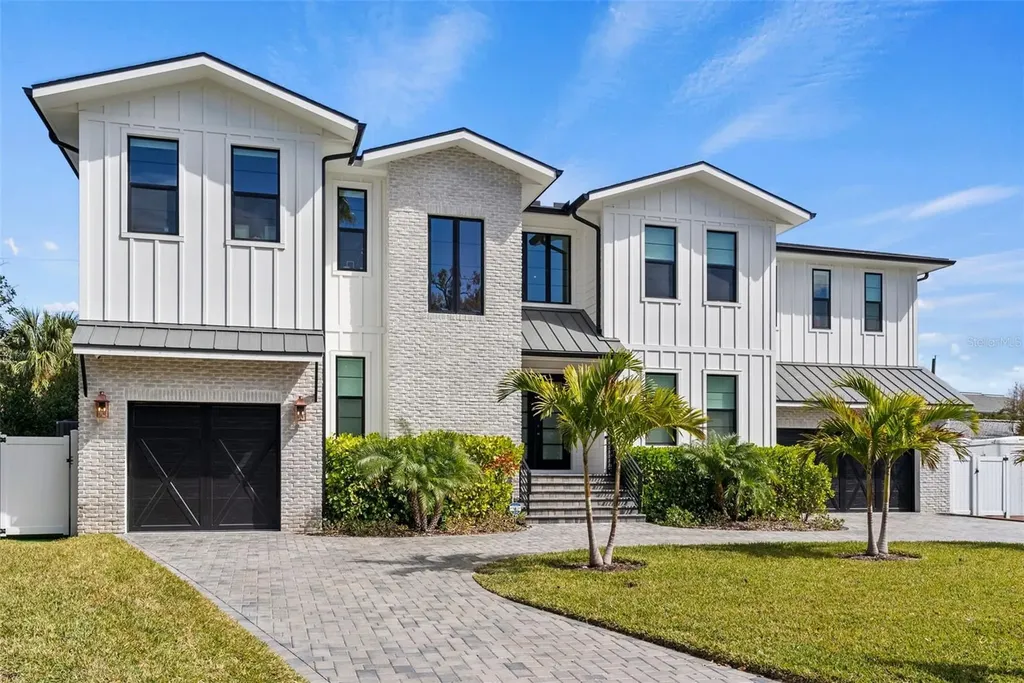 615 Luzon Avenue Tampa FL 33606