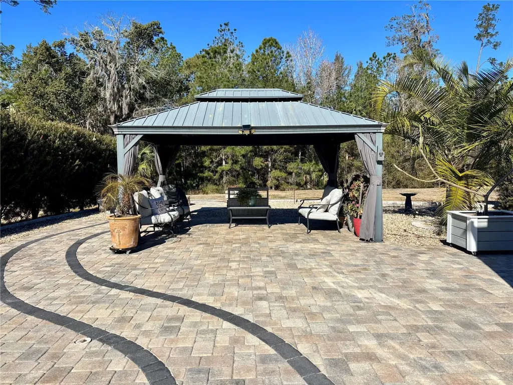 10273 NE 28th Loop Silver Springs FL 34488