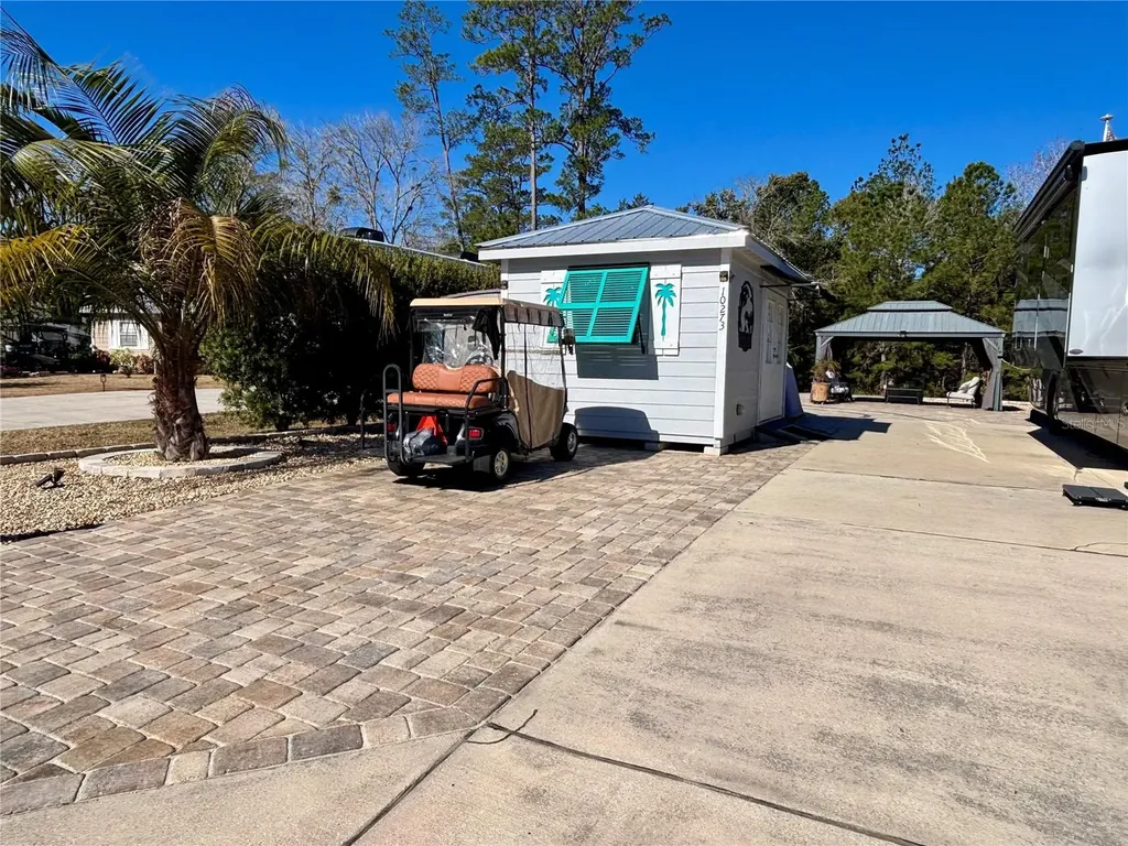 10273 NE 28th Loop Silver Springs FL 34488