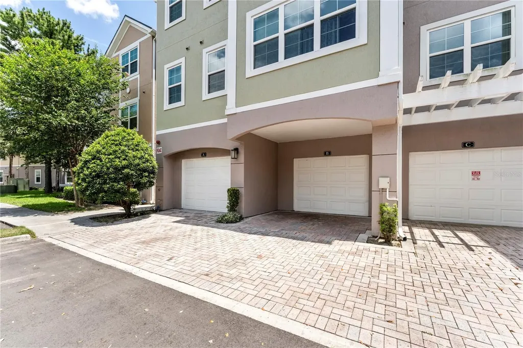 3384 Corona Village Way Orlando FL 32835