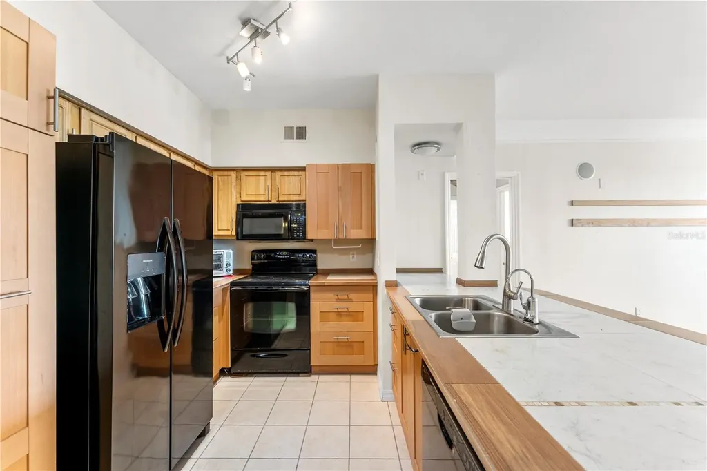3384 Corona Village Way Orlando FL 32835