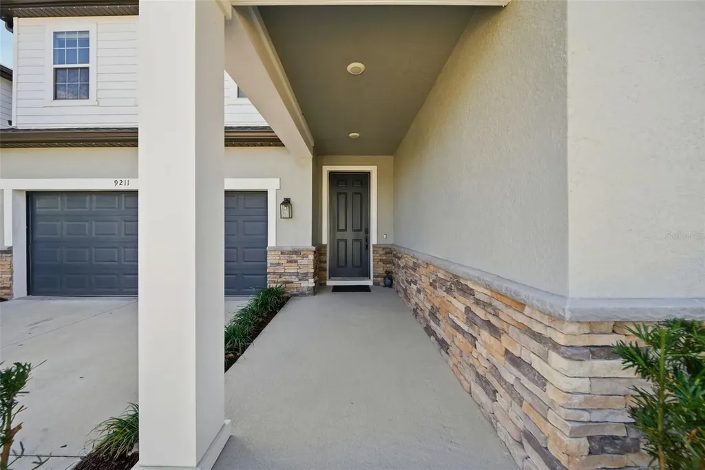 9211 Waverly Walk Drive Orlando FL 32817