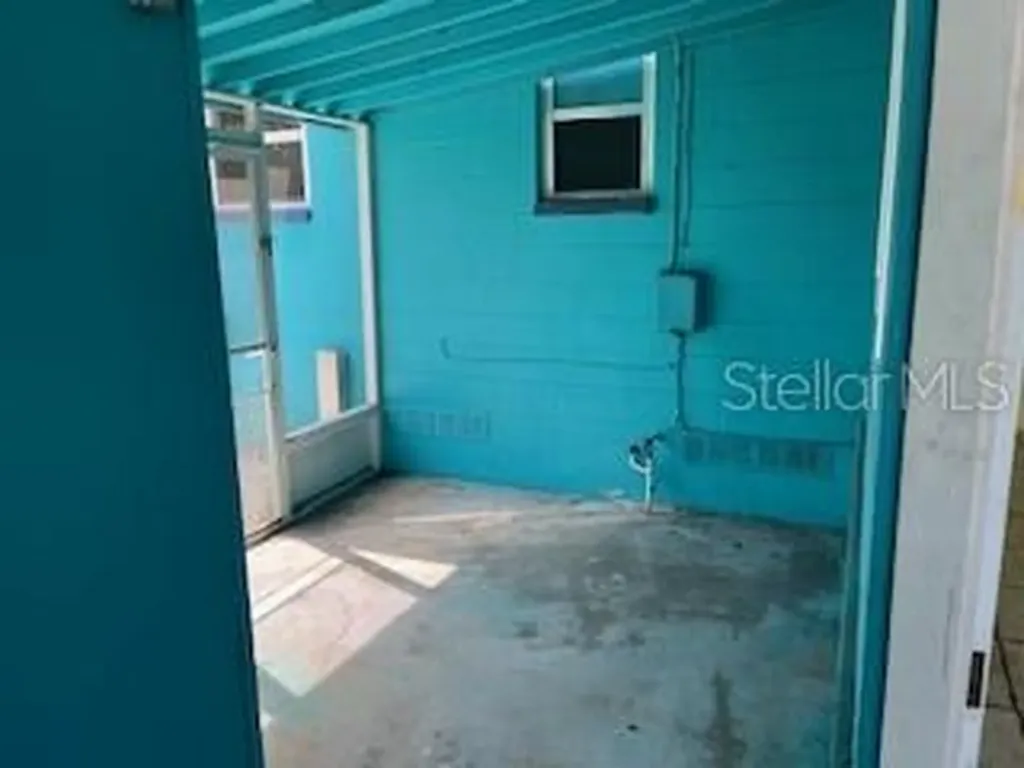 5325 11th Avenue S Gulfport FL 33707