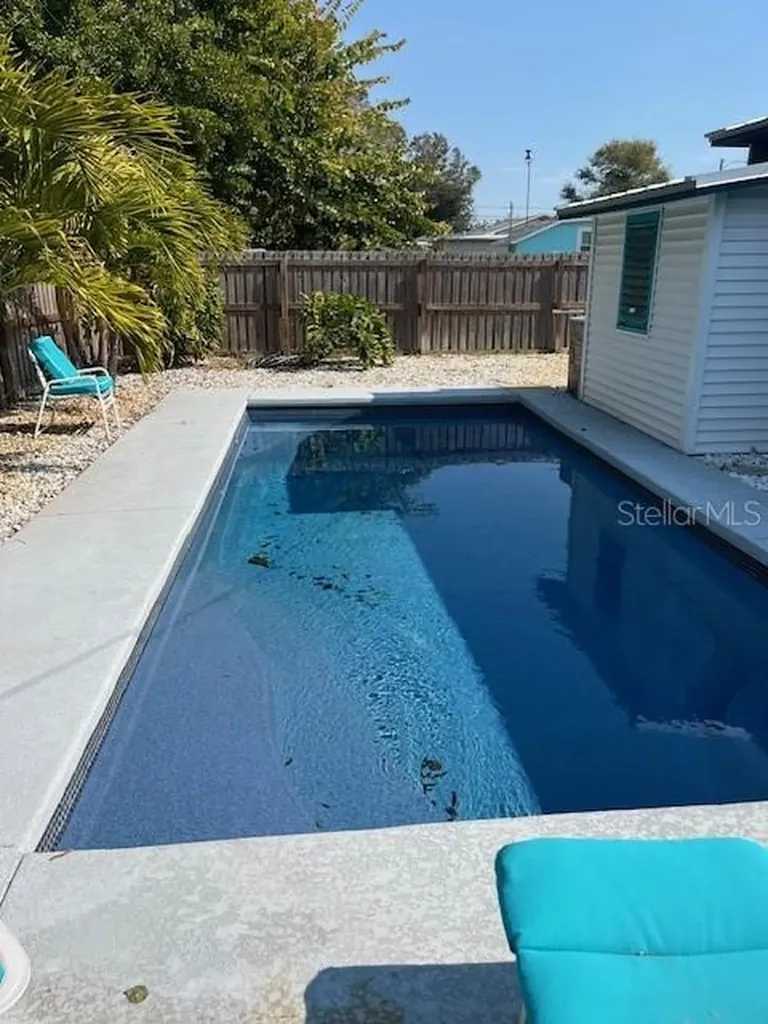 5325 11th Avenue S Gulfport FL 33707