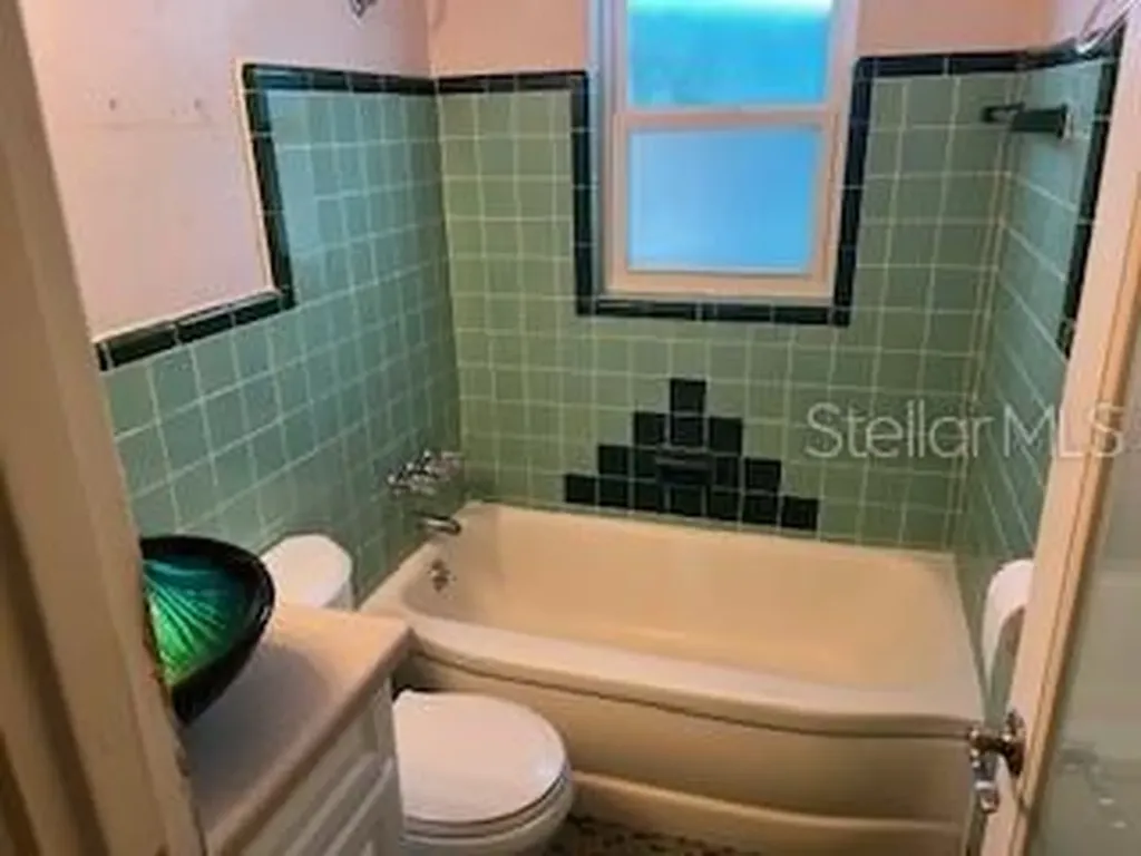 5325 11th Avenue S Gulfport FL 33707