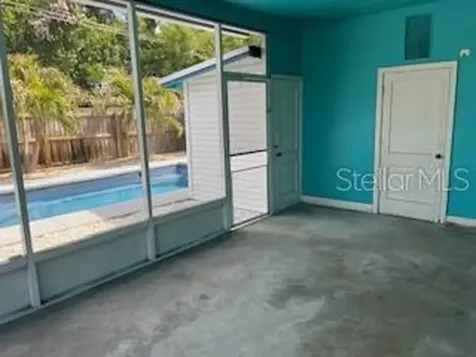 5325 11th Avenue S Gulfport FL 33707