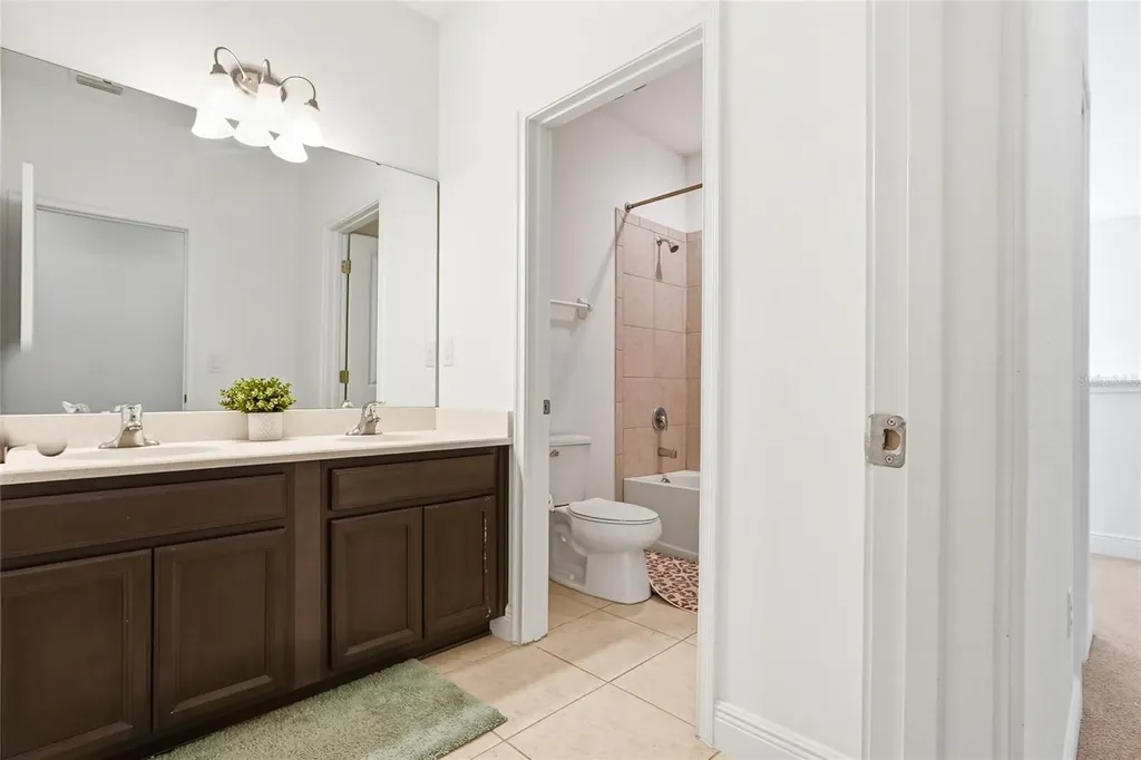 109 Azul Drive Seffner FL 33584