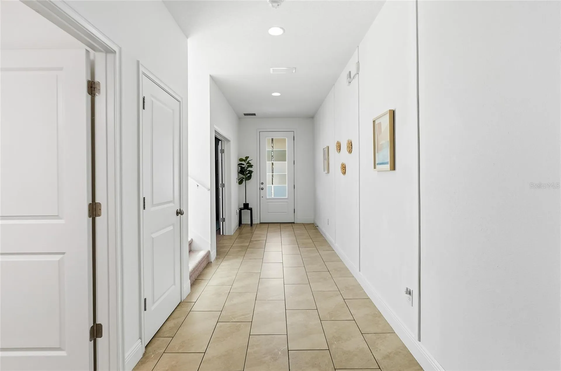 109 Azul Drive Seffner FL 33584