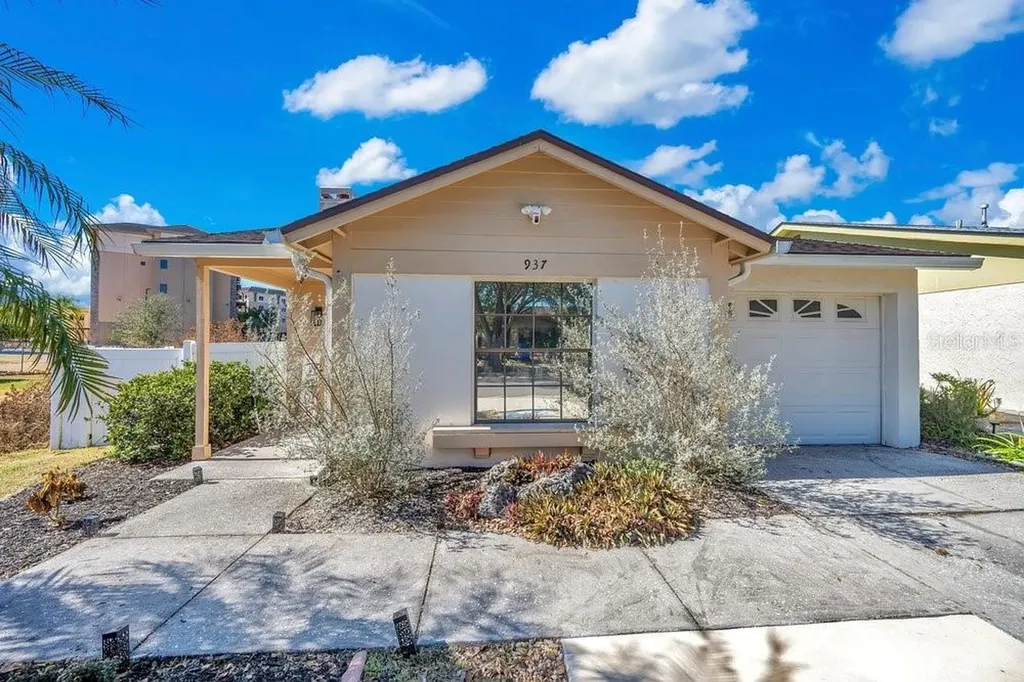 937 Buttercup Drive Lakeland FL 33801