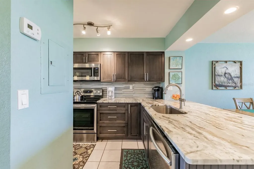 5901 Bahia Del Mar Circle St Petersburg FL 33715