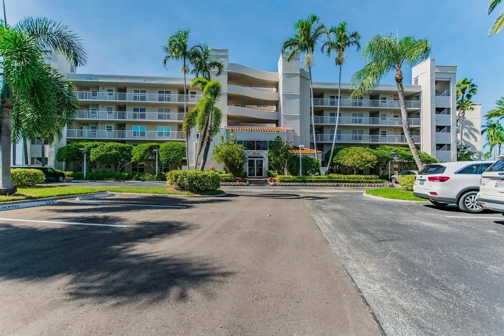 5901 Bahia Del Mar Circle St Petersburg FL 33715