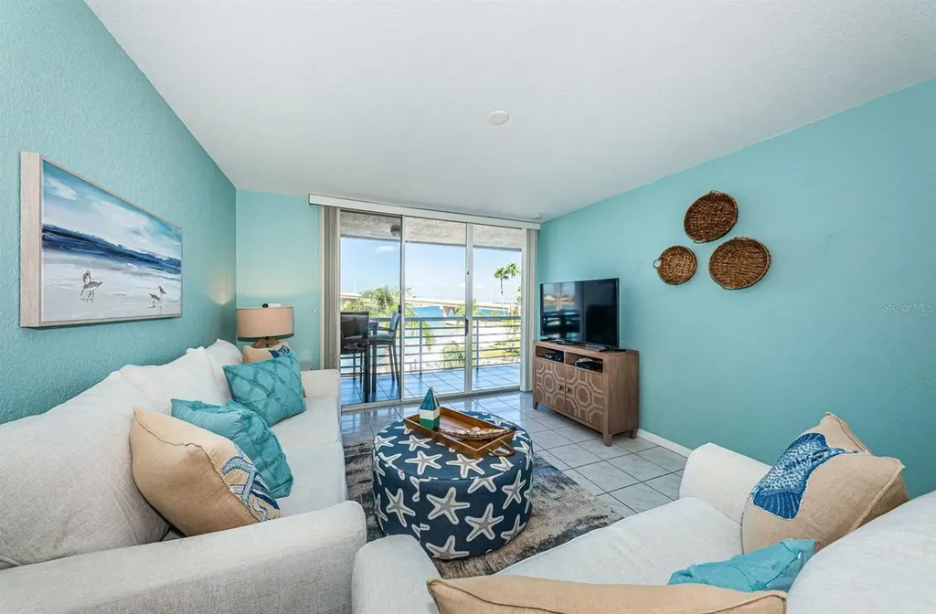 5901 Bahia Del Mar Circle St Petersburg FL 33715