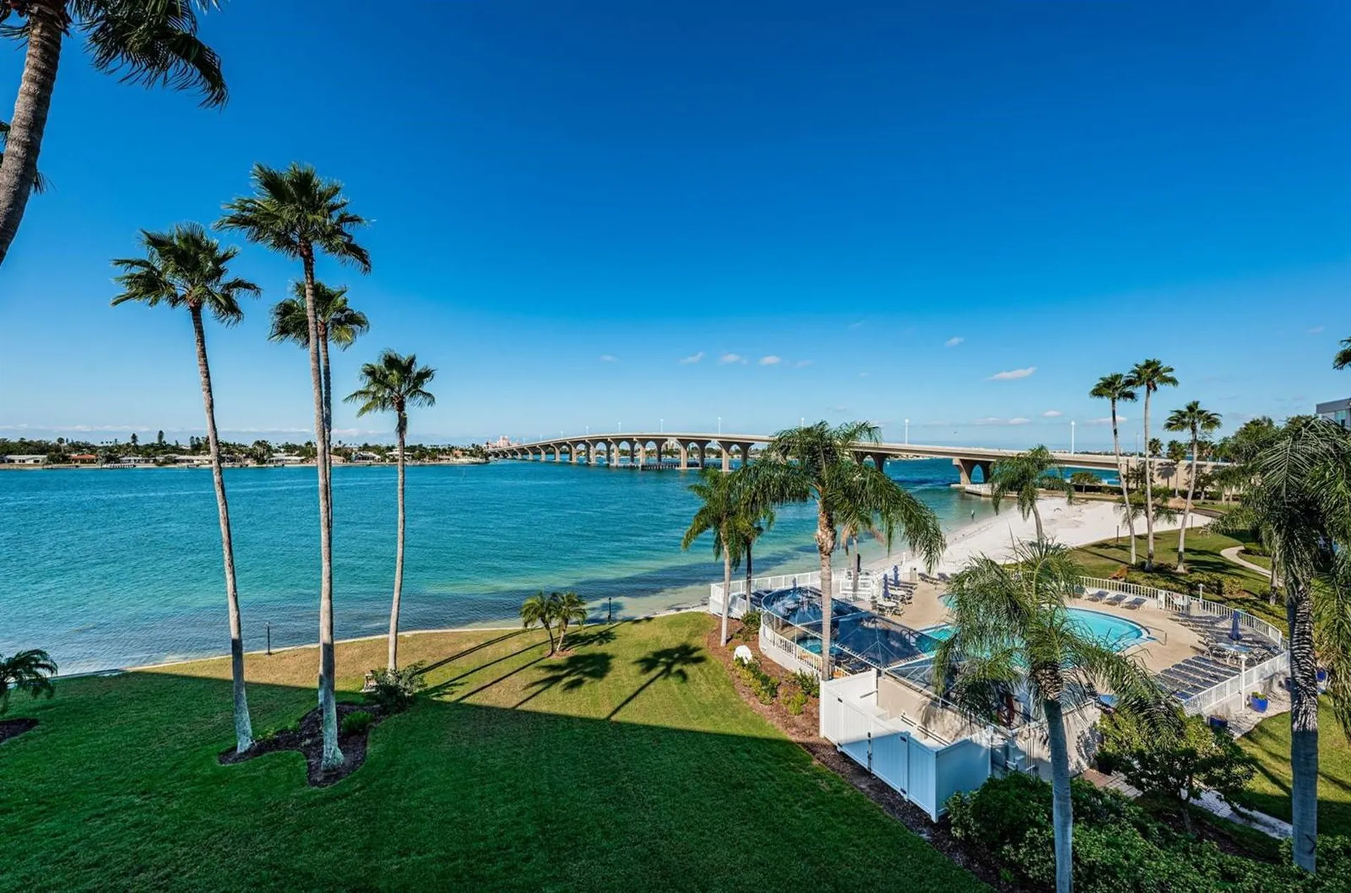 5901 Bahia Del Mar Circle St Petersburg FL 33715