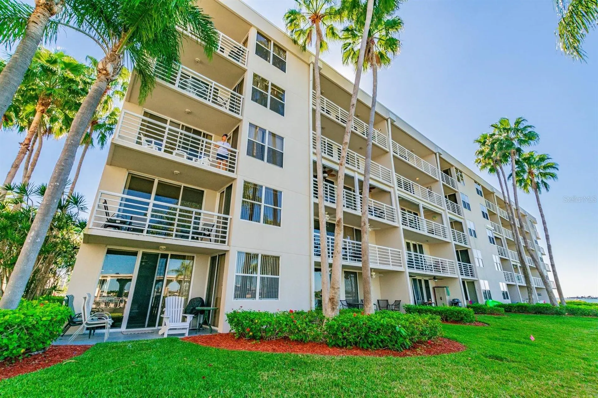5901 Bahia Del Mar Circle St Petersburg FL 33715