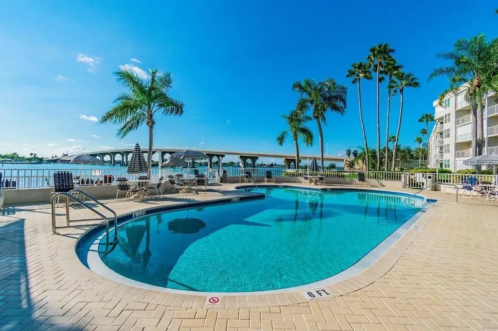 5901 Bahia Del Mar Circle St Petersburg FL 33715