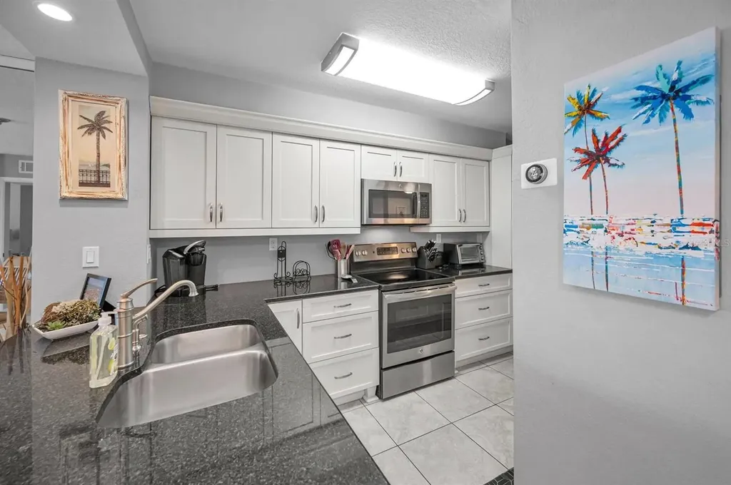 5901 Bahia Del Mar Circle St Petersburg FL 33715