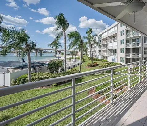 5901 Bahia Del Mar Circle St Petersburg FL 33715