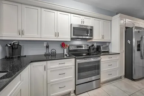 5901 Bahia Del Mar Circle St Petersburg FL 33715