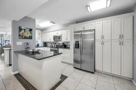 5901 Bahia Del Mar Circle St Petersburg FL 33715