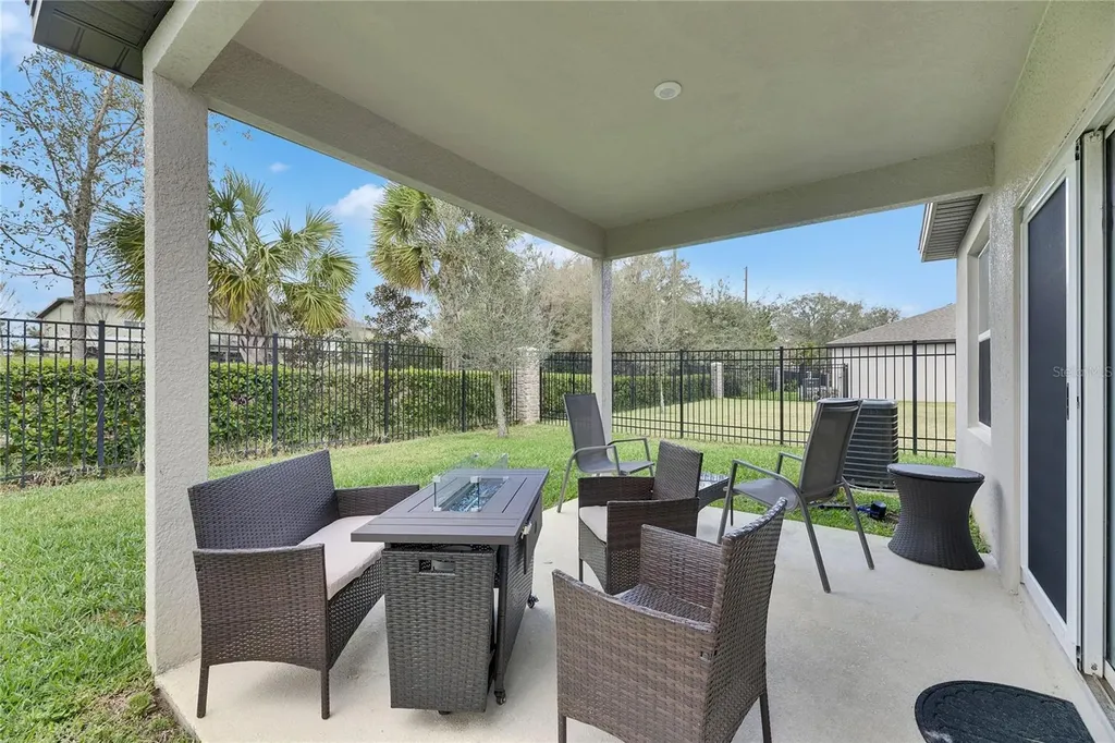 6927 Shelby Lynn Way Zephyrhills FL 33542