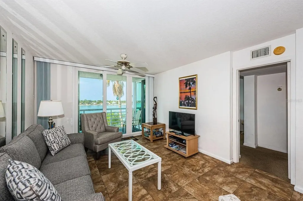 5801 Bahia Del Mar Circle St Petersburg FL 33715