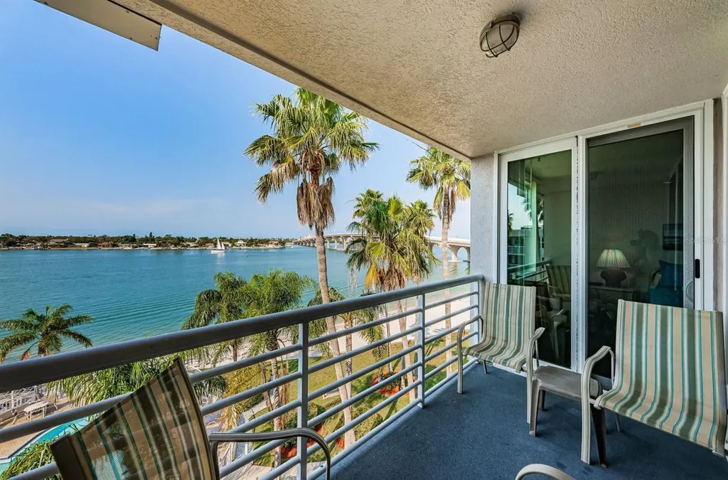 5801 Bahia Del Mar Circle St Petersburg FL 33715