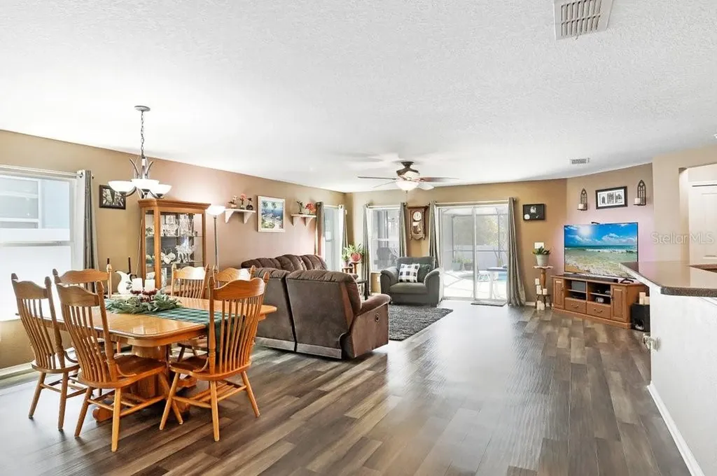 7629 Tangle Rush Drive Gibsonton FL 33534