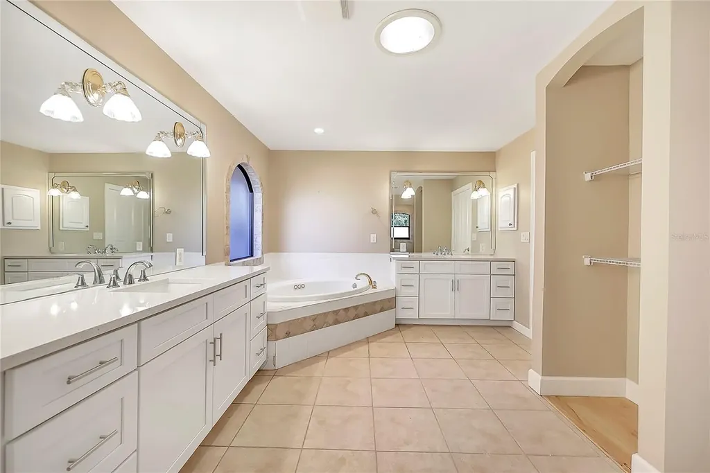 4560 Horseshoe Bend Merritt Island FL 32953